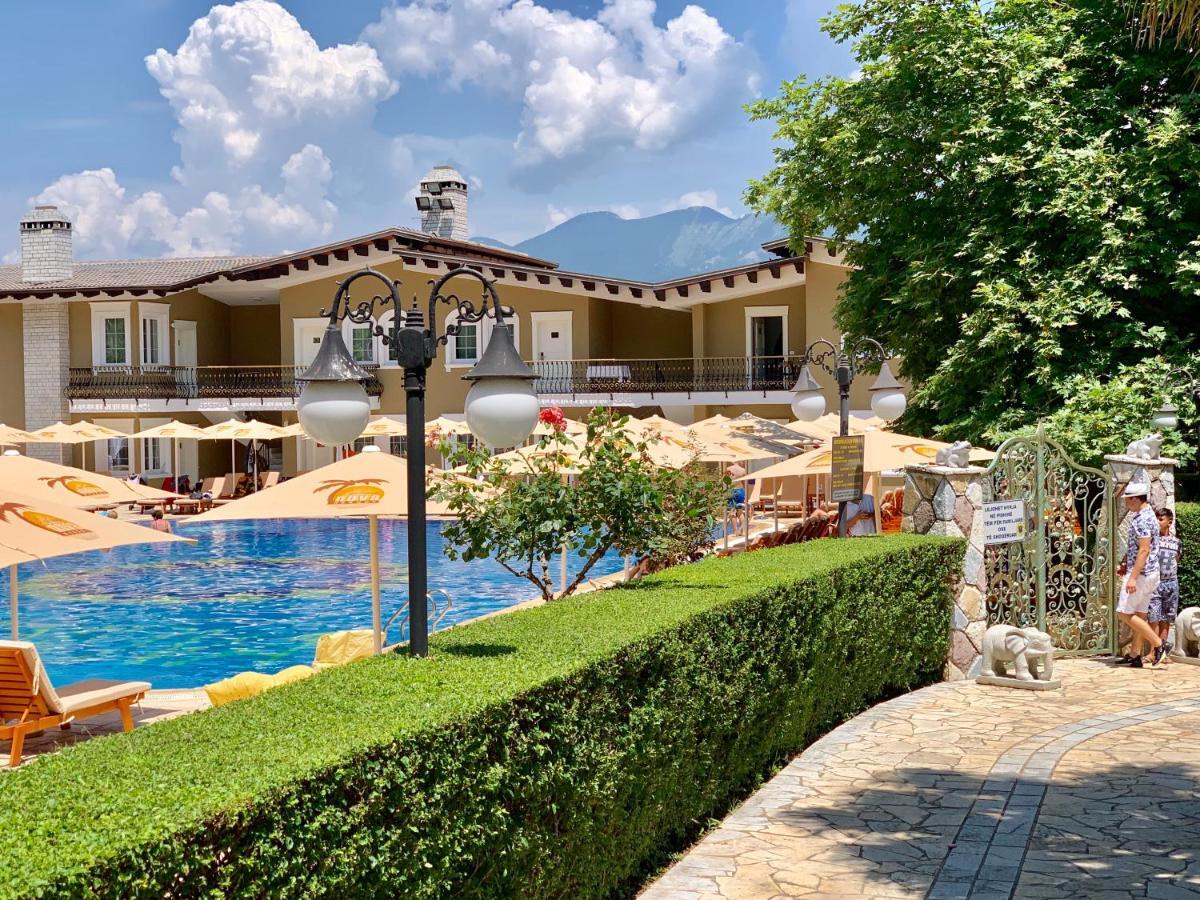 Palmanova Resort Mirash Exterior photo